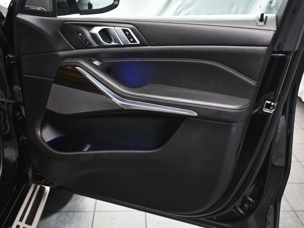 Used 2024 BMW X7 xDrive40i image 17