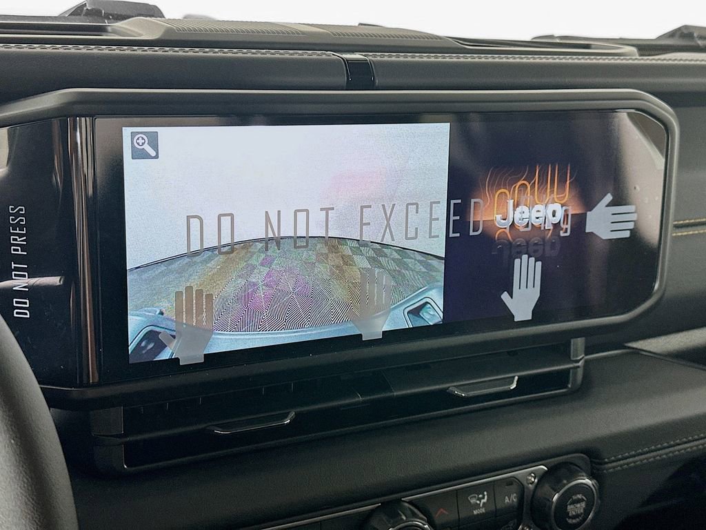 New 2026 Jeep Gladiator Sport image 15