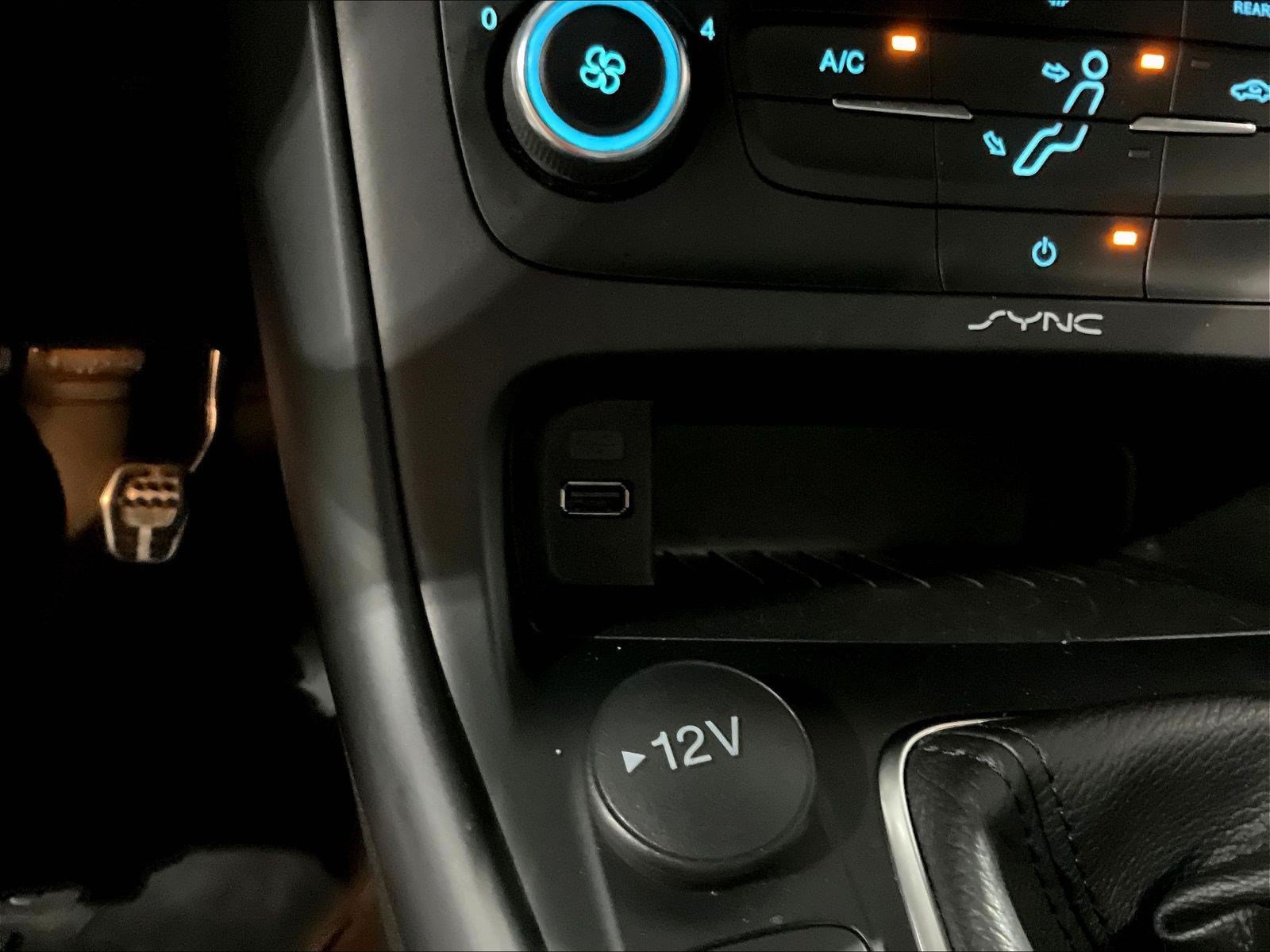 Used 2018 Ford Focus ST FWD image 15