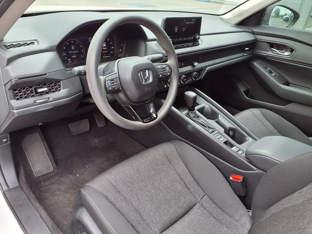 Used 2025 Honda Accord SE image 4