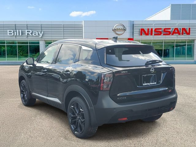 New 2026 Nissan Kicks SR FWD image 3