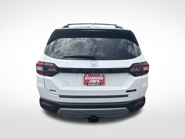 Used 2024 Honda Pilot TrailSport image 4
