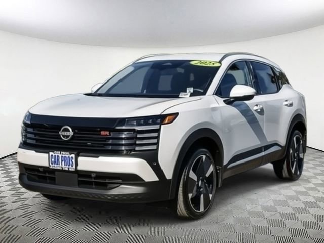 Used 2025 Nissan Kicks SR image 6