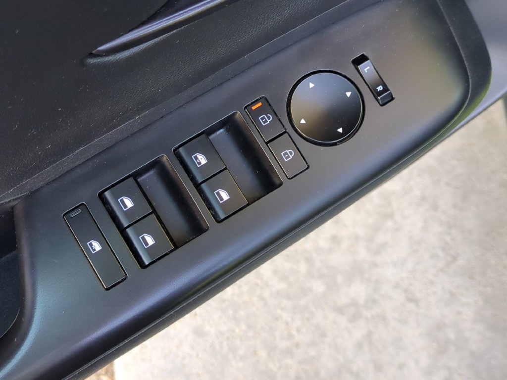 Certified 2024 Hyundai Kona SEL AWD/4WD image 16