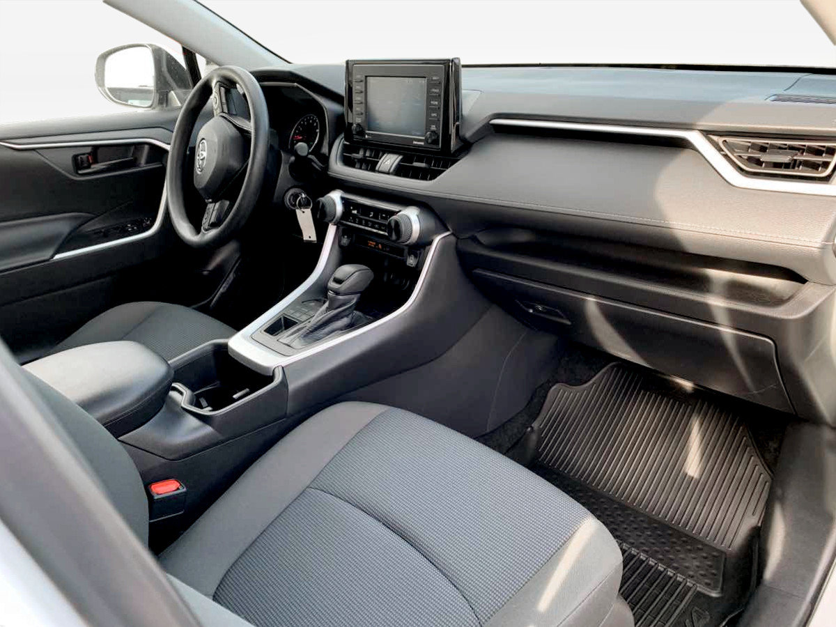 Used 2022 Toyota RAV4 LE AWD/4WD image 19