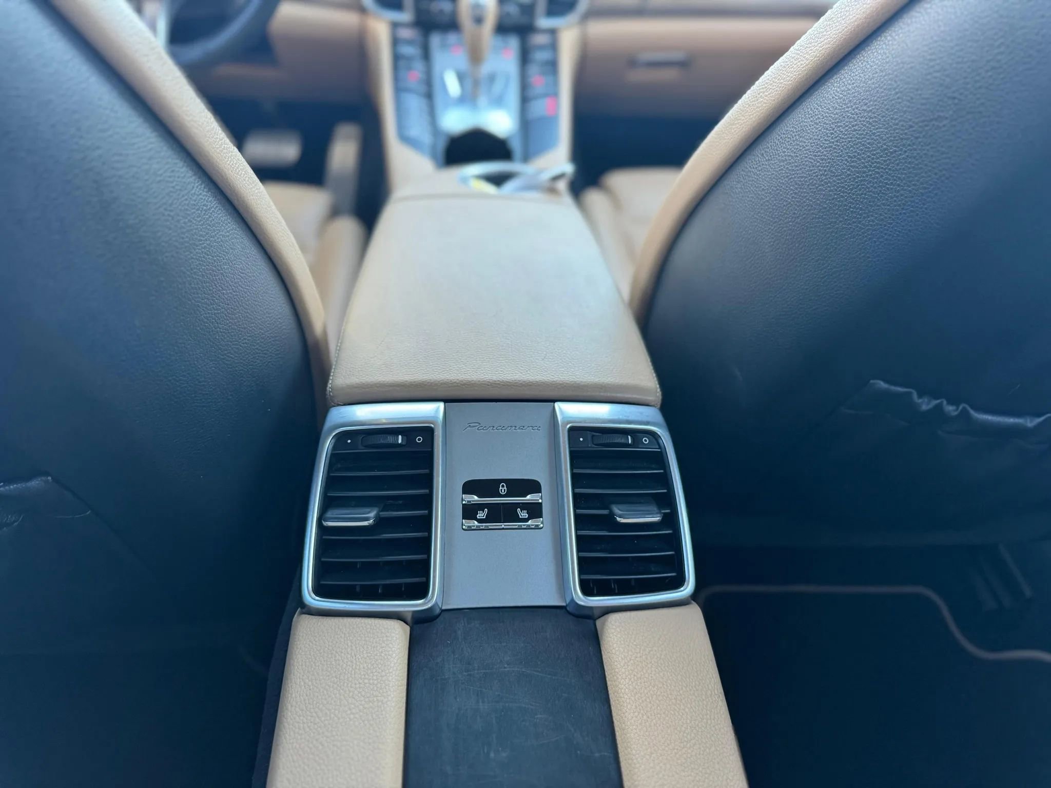 Used 2013 Porsche Panamera 4 Platinum Edition image 16