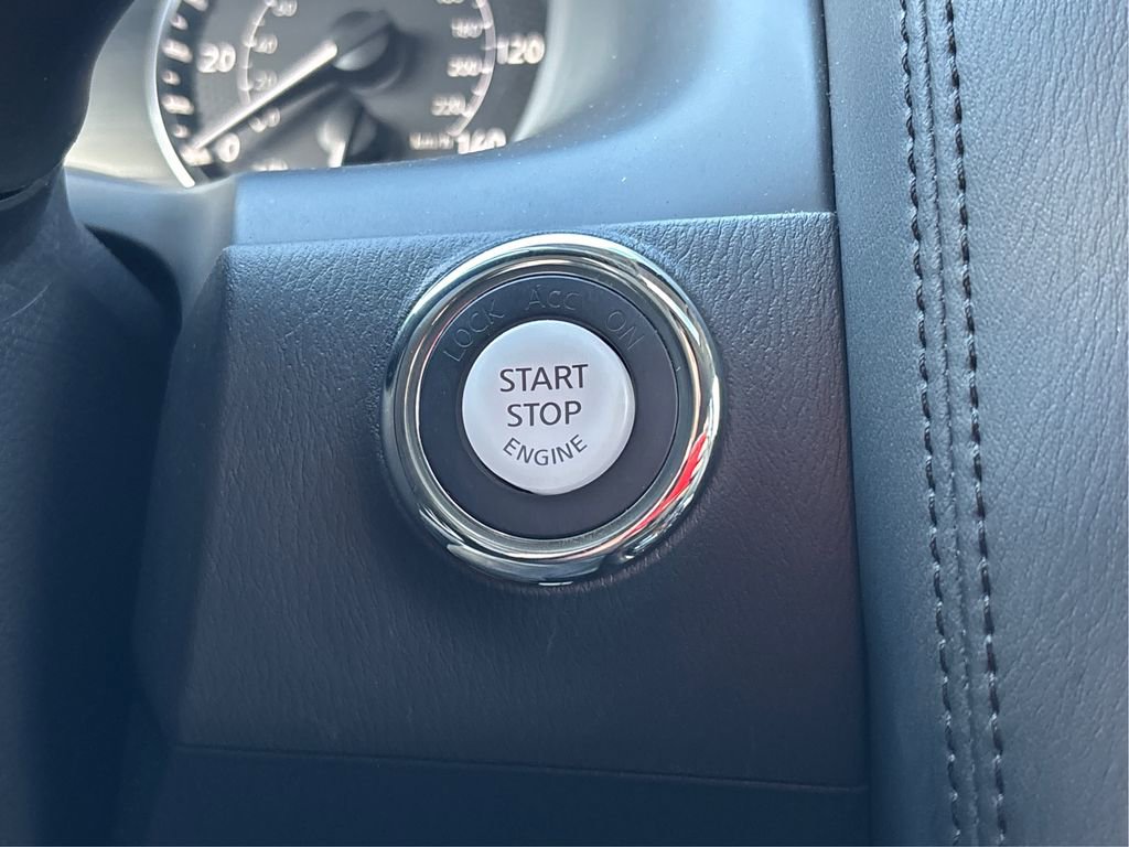 Used 2024 Nissan Armada SL image 25