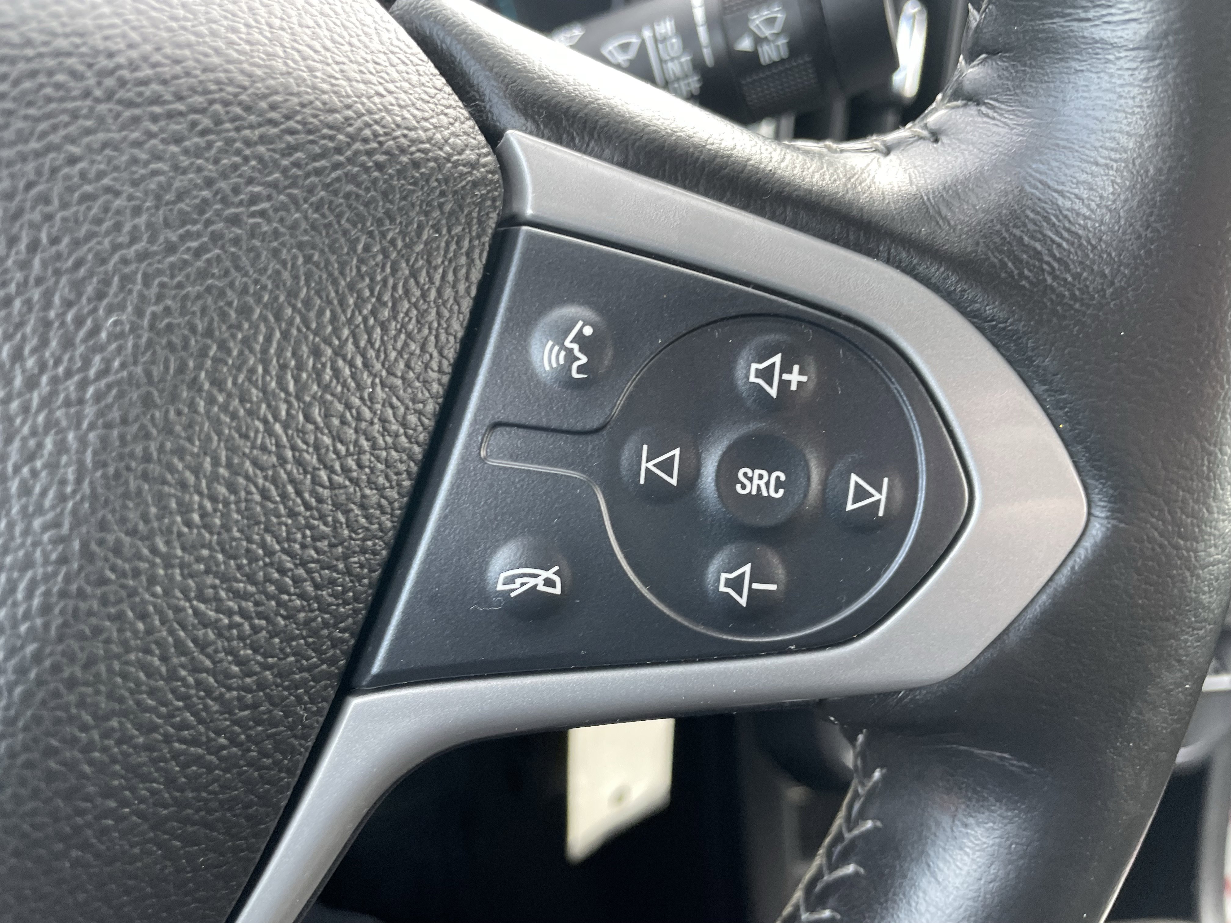 Used 2015 Chevrolet Colorado LT w/ LT Convenience Package image 17