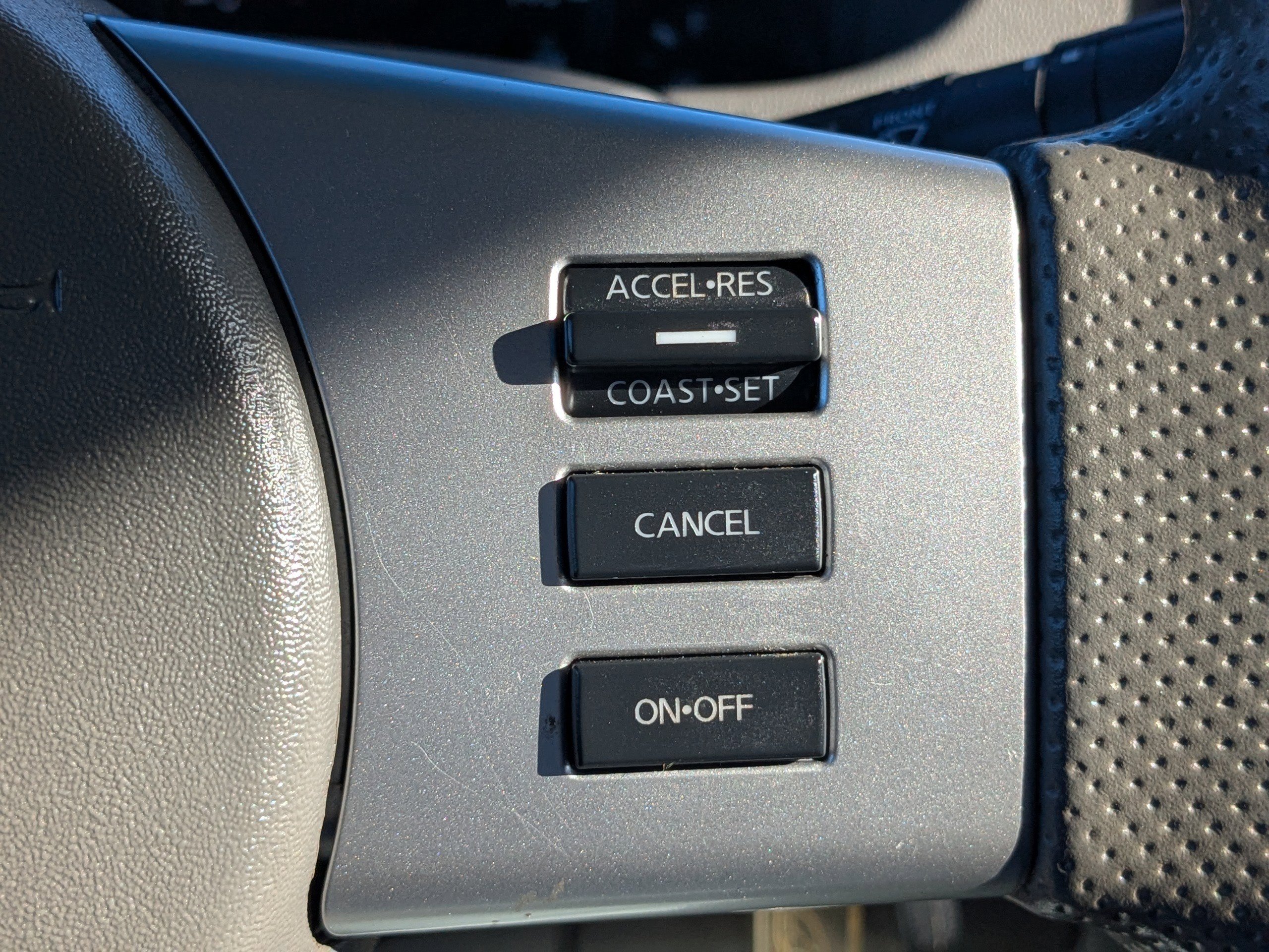 Used 2013 Nissan Frontier SV w/ SV Value Truck Pkg image 24