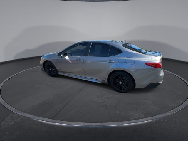 Used 2025 Toyota Camry SE image 11