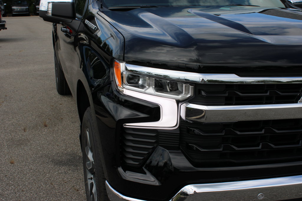 New 2026 Chevrolet Silverado 1500 LT w/ Safety Package AWD/4WD image 4