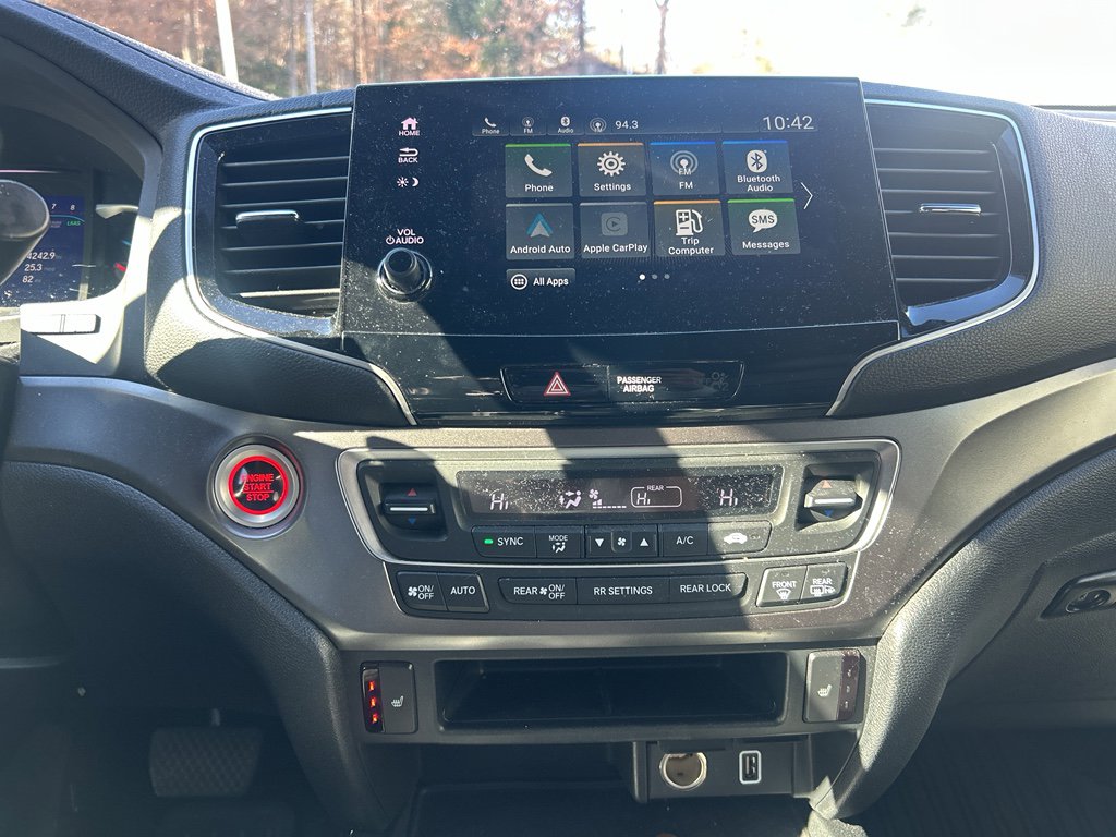 Used 2022 Honda Pilot Sport image 16