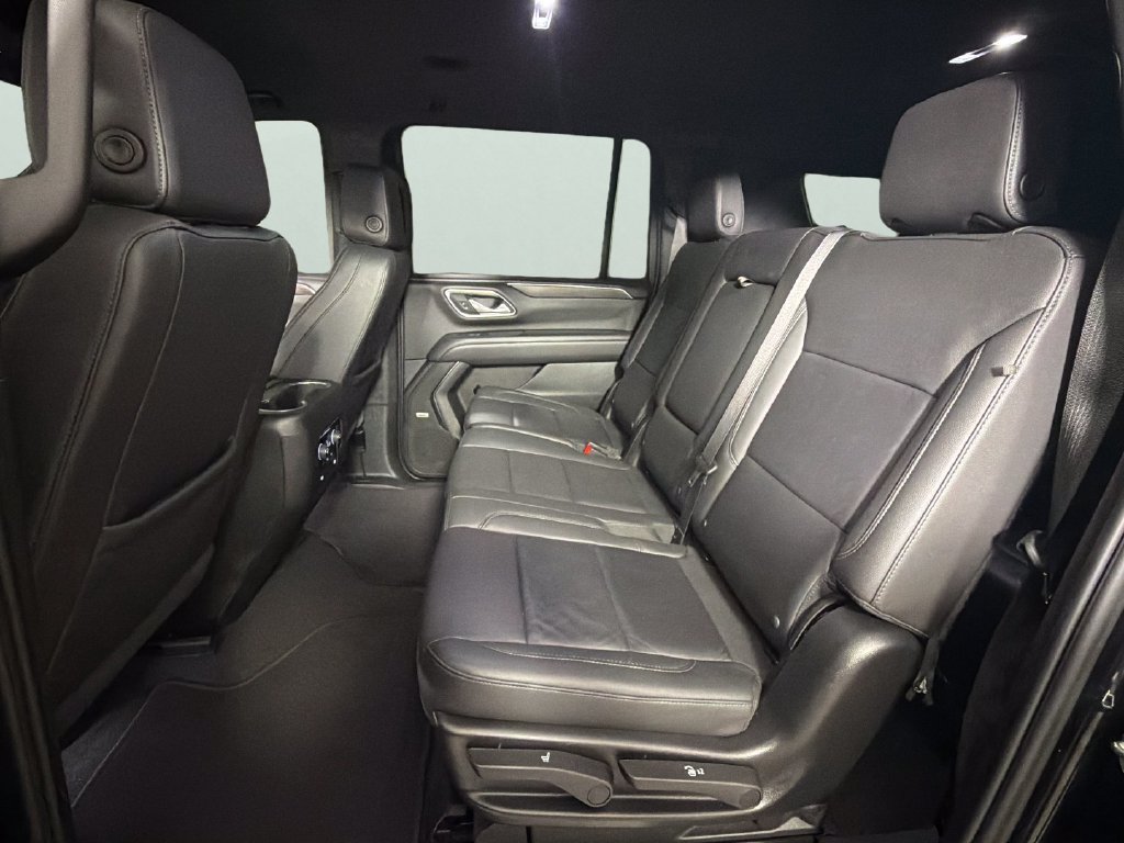 Used 2024 Chevrolet Suburban LT AWD/4WD image 27
