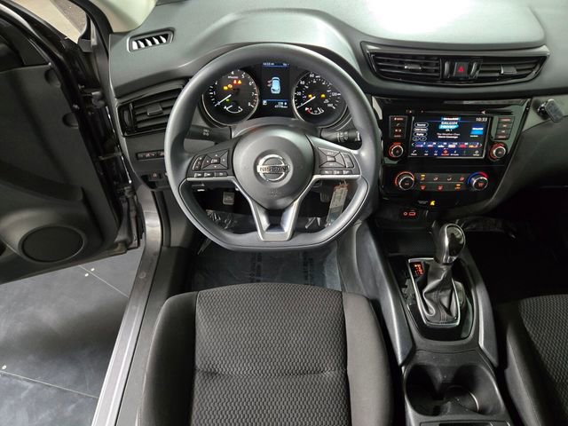 Used 2022 Nissan Rogue Sport S image 16