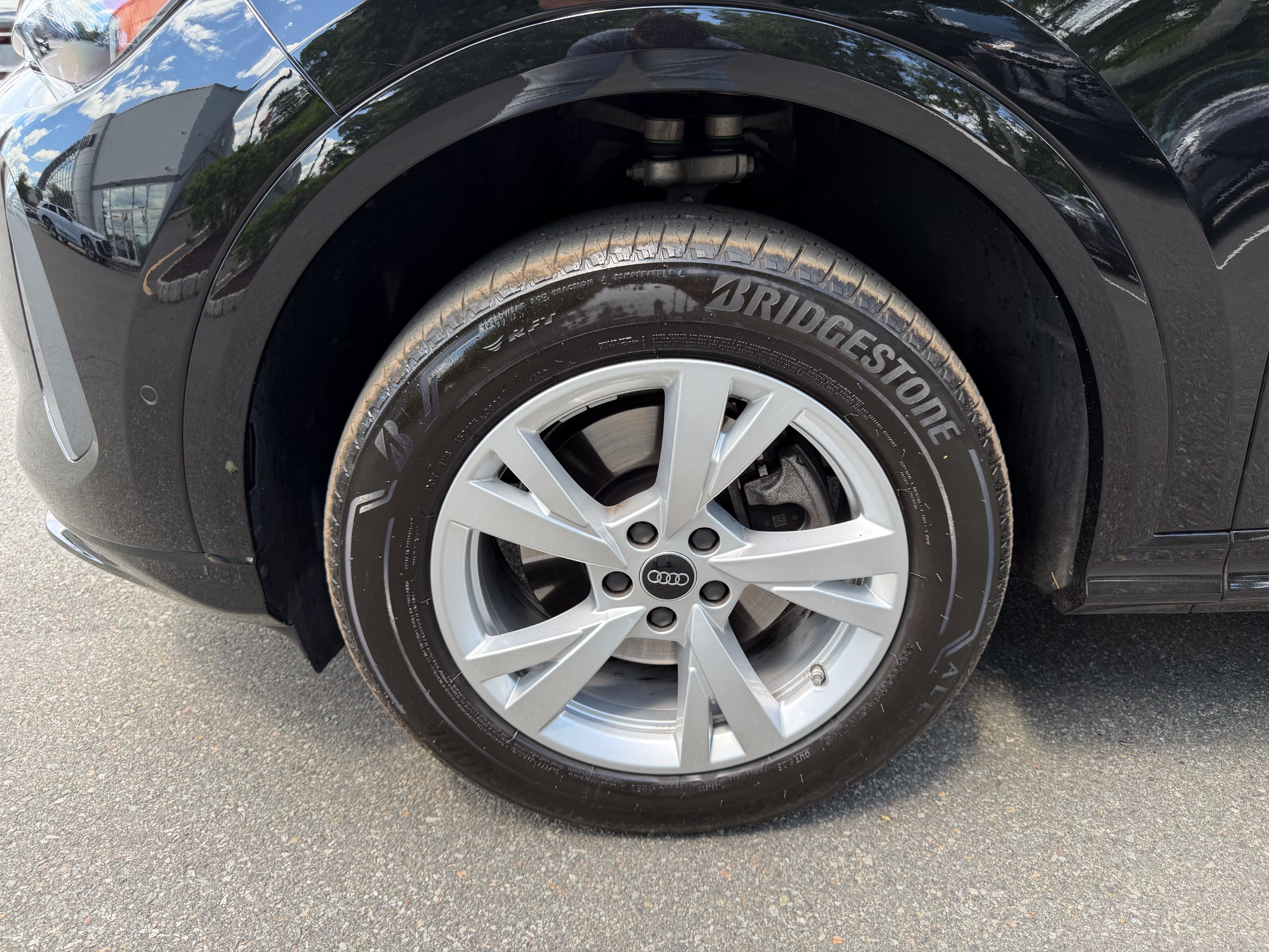Used 2025 Audi Q5 Premium w/ Convenience Package AWD/4WD image 10