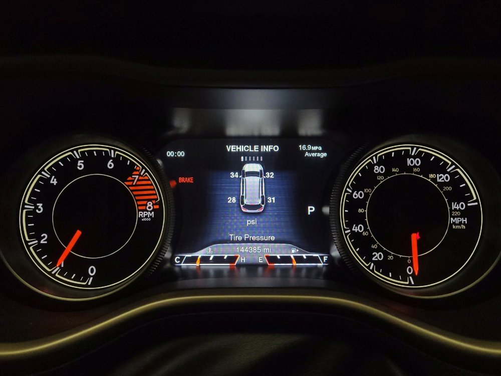 Used 2016 Jeep Cherokee Limited w/ Luxury Group image 23