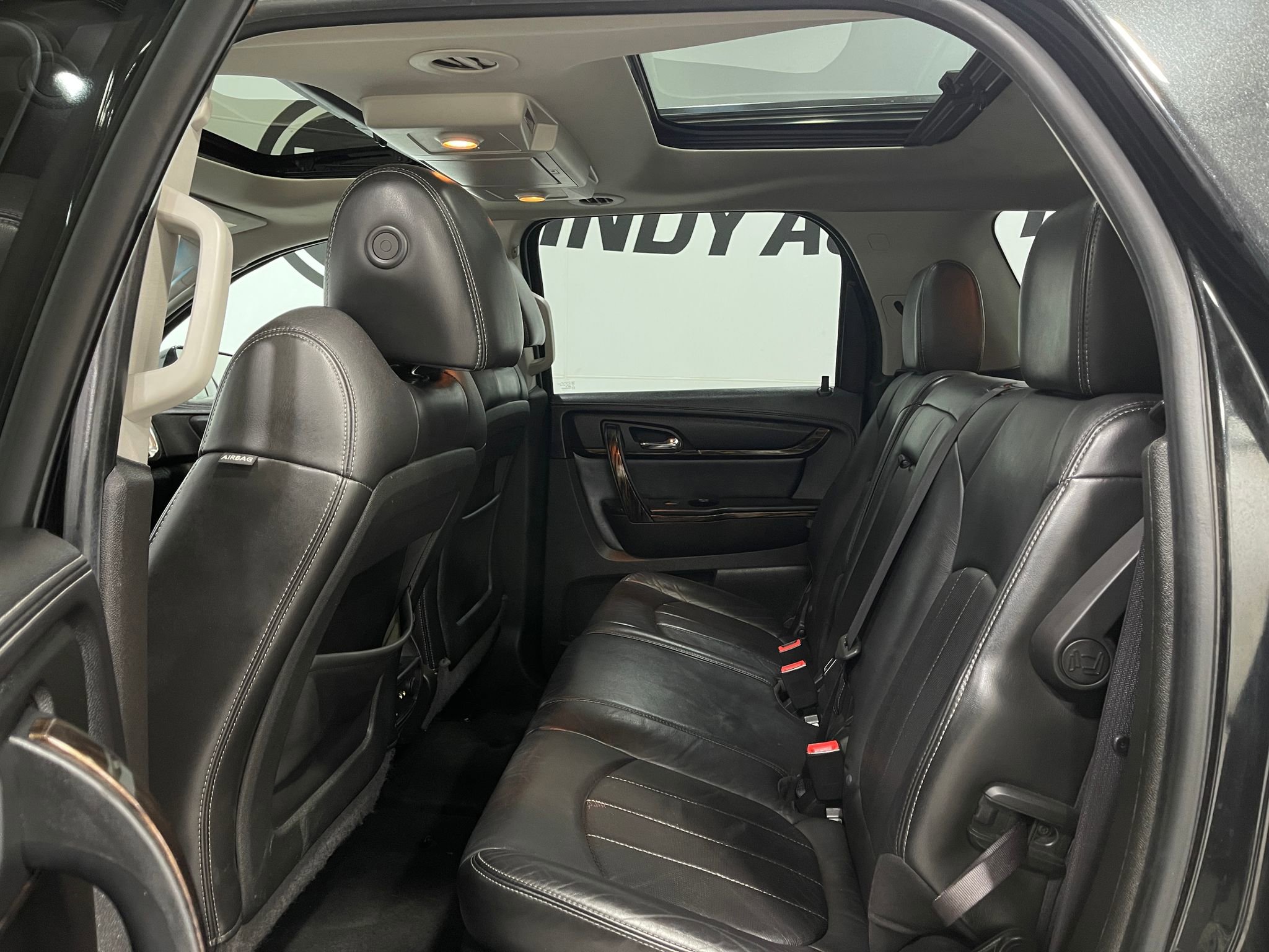 Used 2013 GMC Acadia Denali AWD/4WD image 29