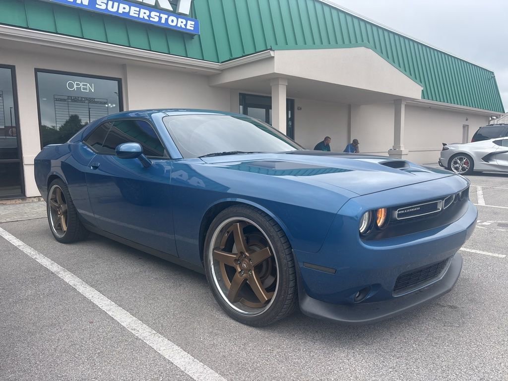 Used 2022 Dodge Challenger R/T w/ Plus Package RWD image 1