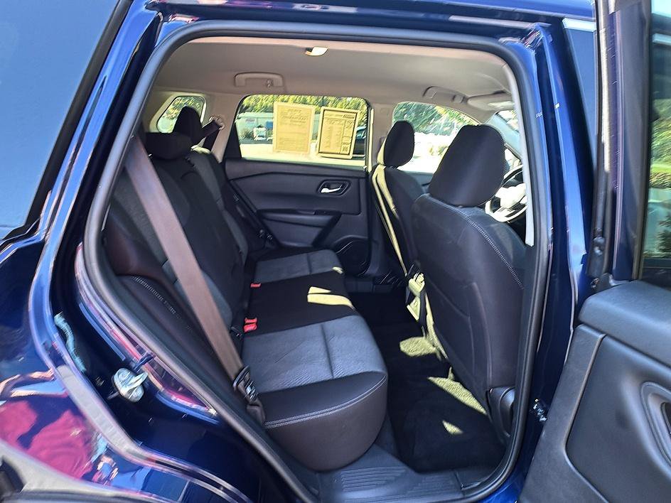 Certified 2025 Nissan Rogue SV AWD/4WD image 22