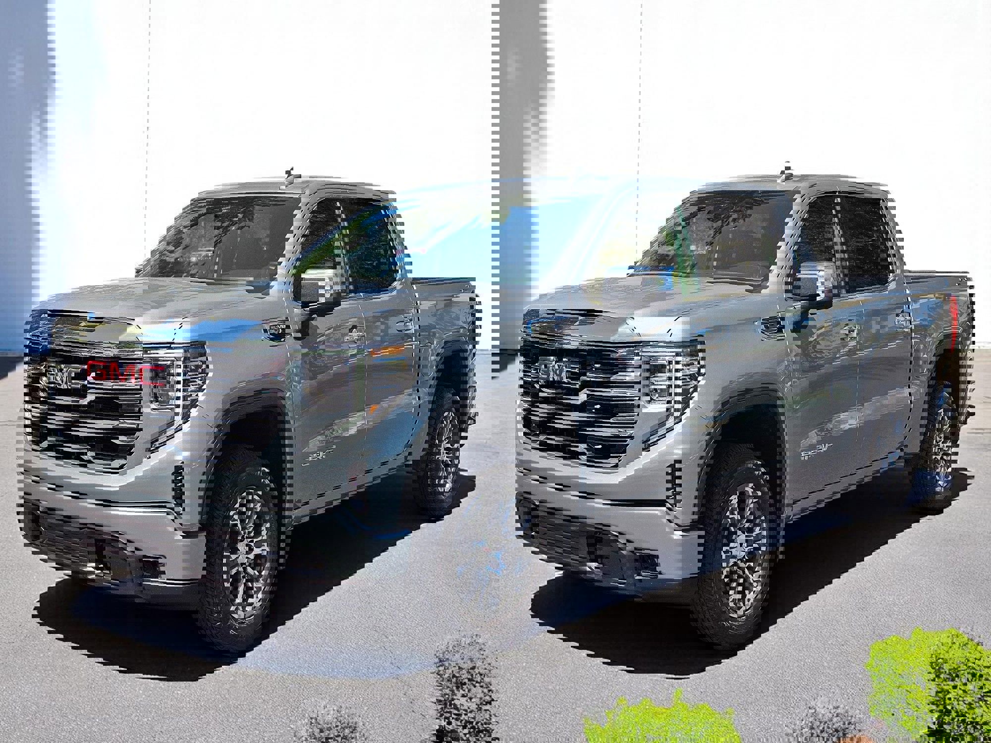 Used 2024 GMC Sierra 1500 SLT AWD/4WD image 5