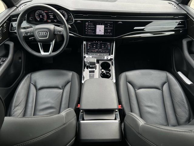 Used 2025 Audi Q7 3.0T Premium Plus image 12