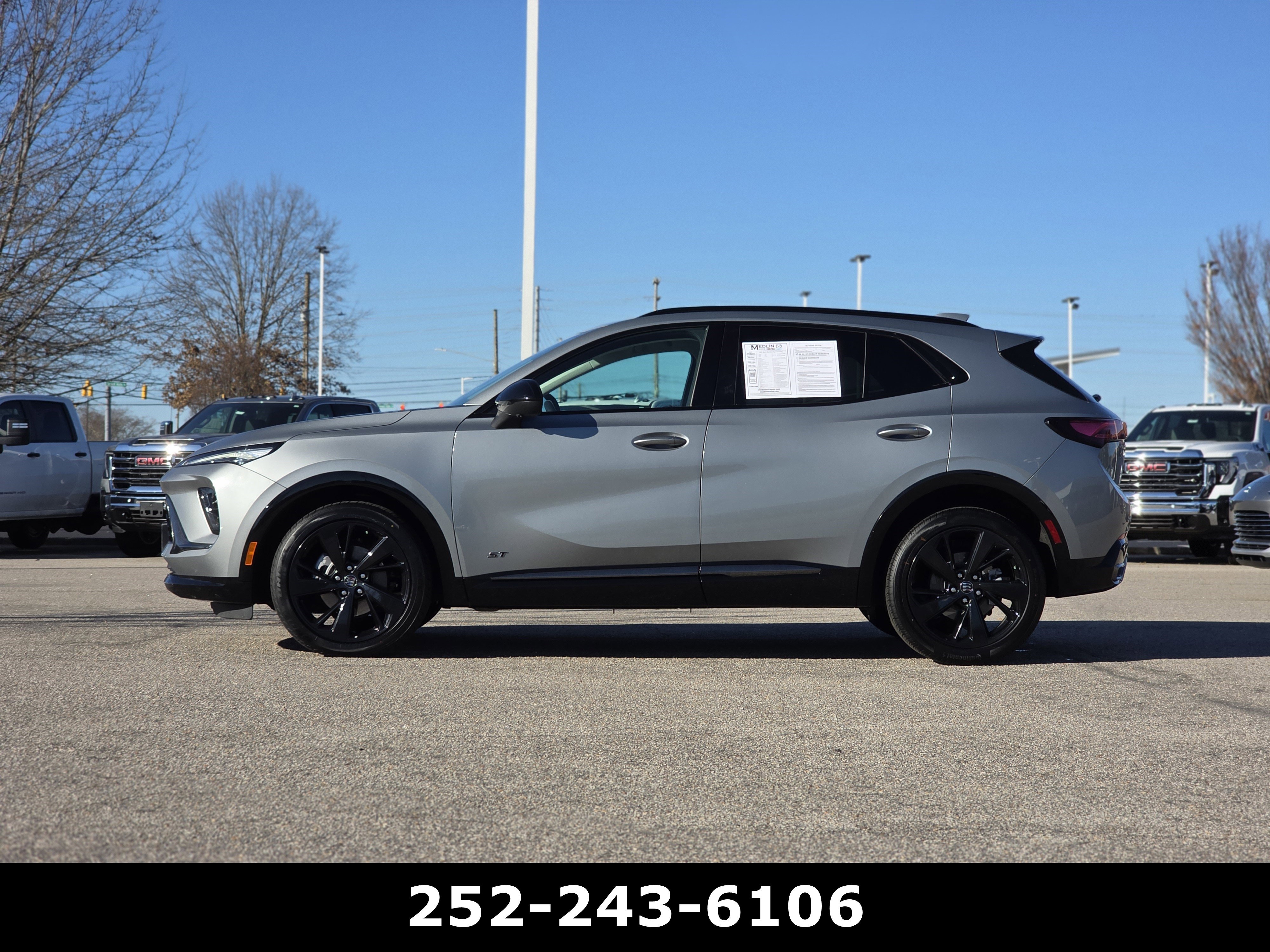 Used 2025 Buick Envision Sport Touring image 4