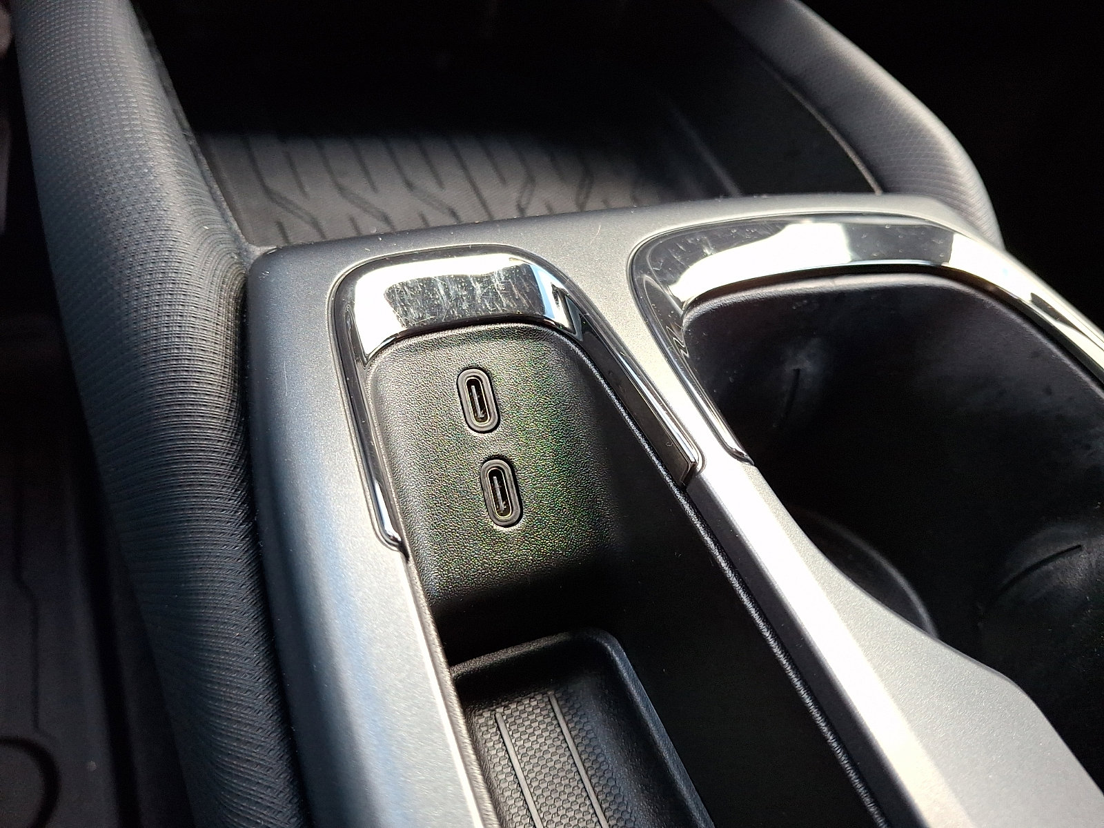 Certified 2024 Chevrolet Equinox EV RS image 24