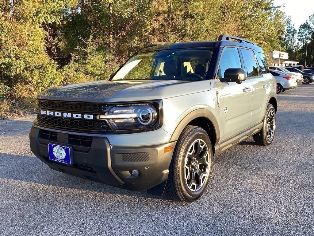New 2025 Ford Bronco Sport Outer Banks w/ Outer Banks Tech Package+ AWD/4WD image 3