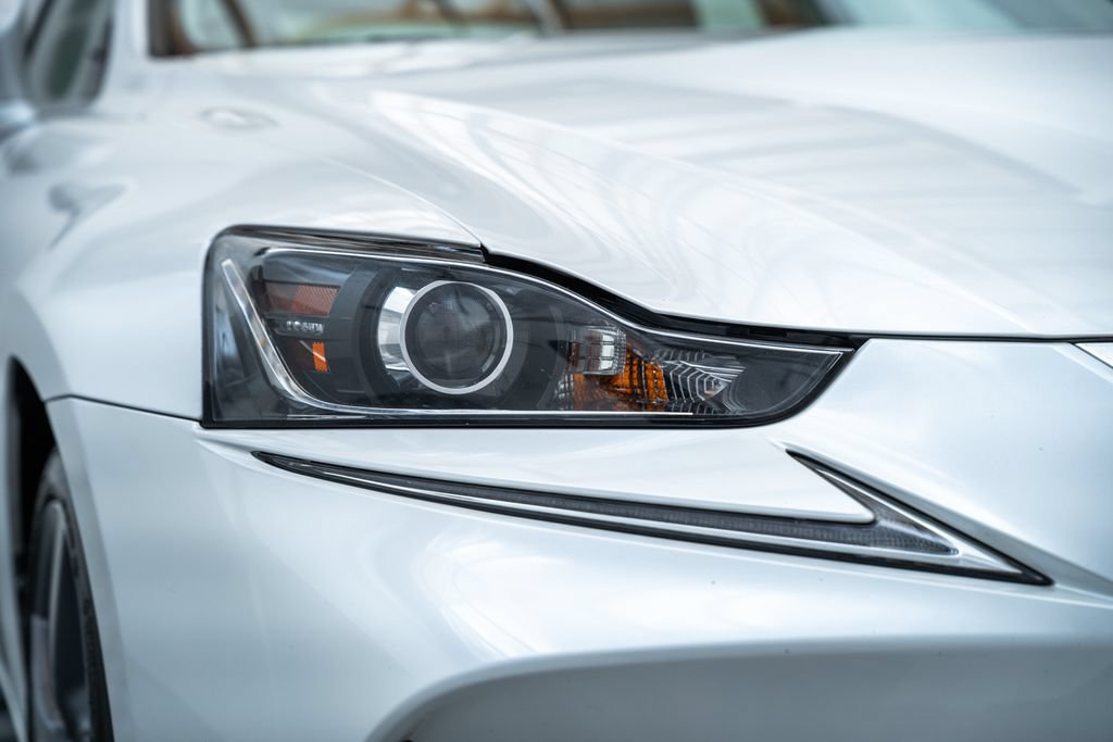 Used 2020 Lexus IS 300 w/ Navigation Package RWD image 12