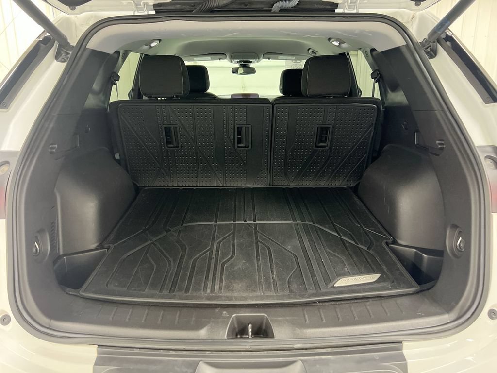 Used 2024 Chevrolet Blazer LT w/ Convenience Package FWD image 23