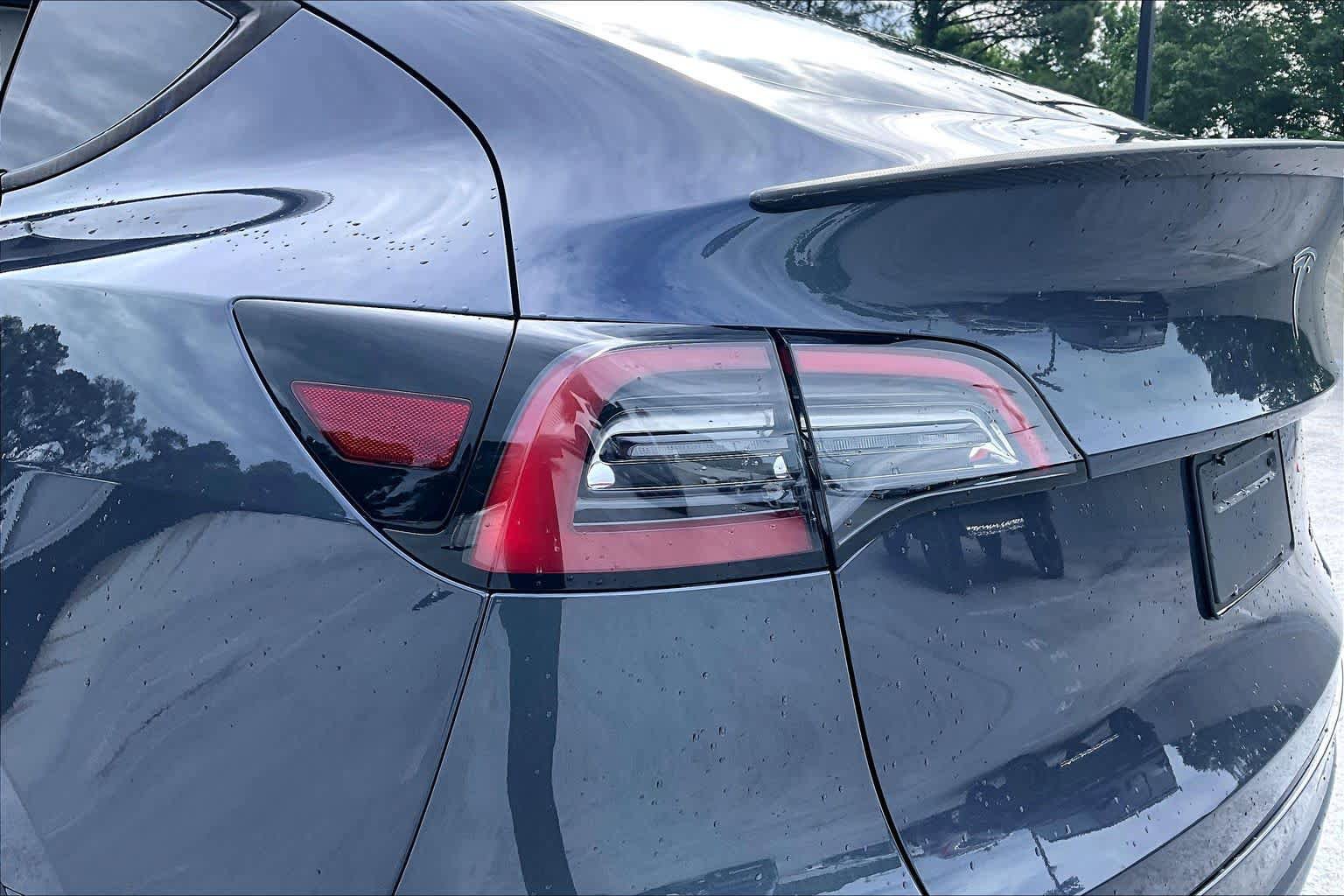 Used 2022 Tesla Model Y Performance AWD/4WD image 25