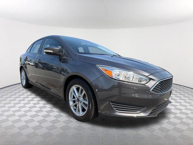 Used 2016 Ford Focus SE image 3