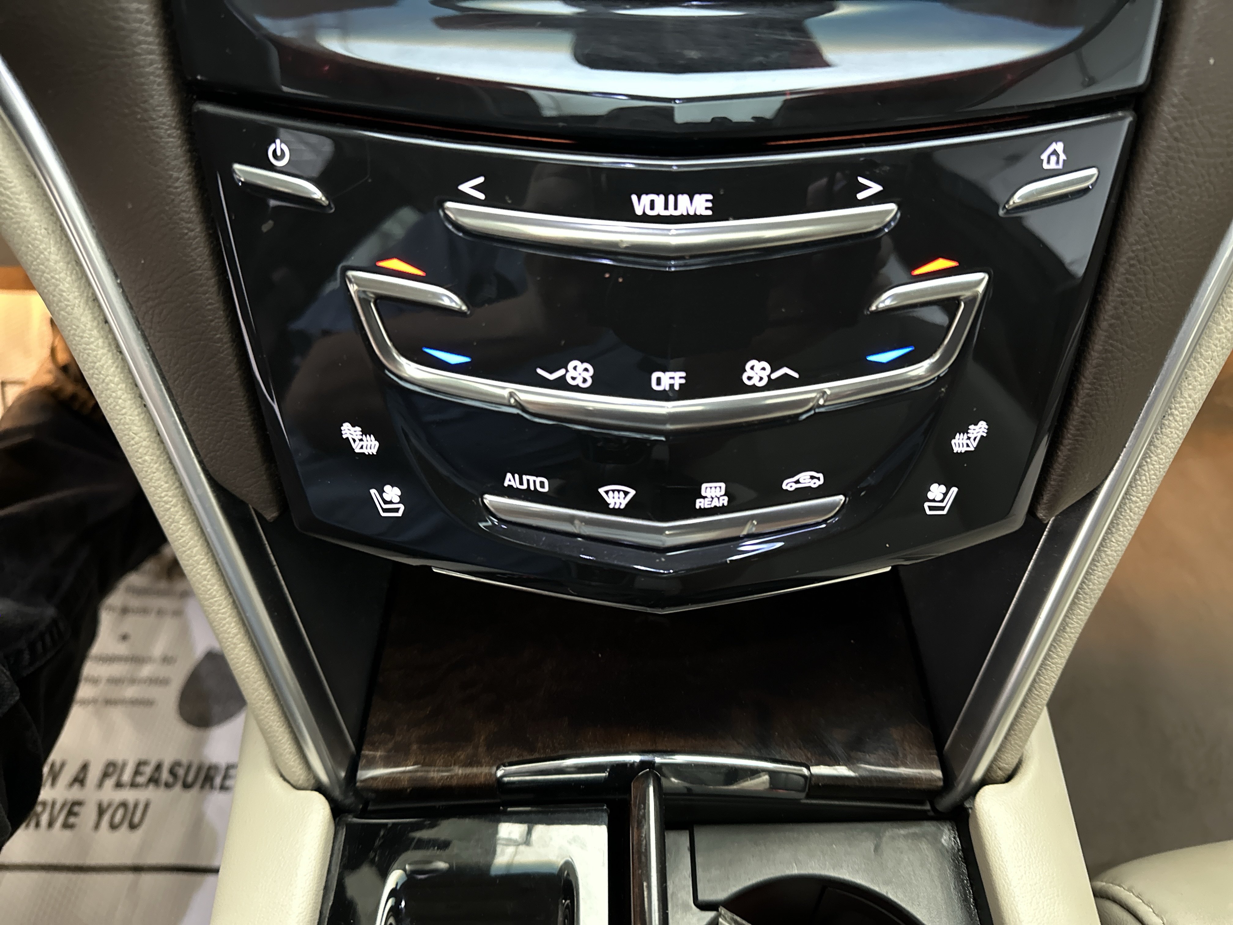 Used 2013 Cadillac XTS Luxury w/ Driver Awareness Package AWD/4WD image 34