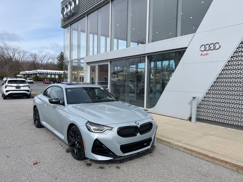 Used 2025 BMW M240i xDrive M240i w/ Premium Package image 3