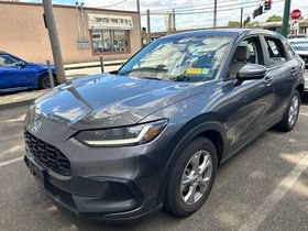 Used 2024 Honda HR-V LX image 1