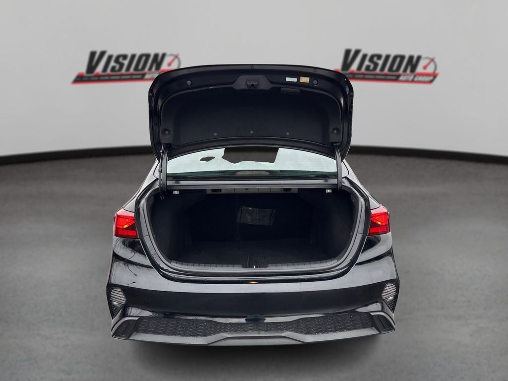 Certified 2024 Kia Forte LXS w/ LXS Technology Package image 11