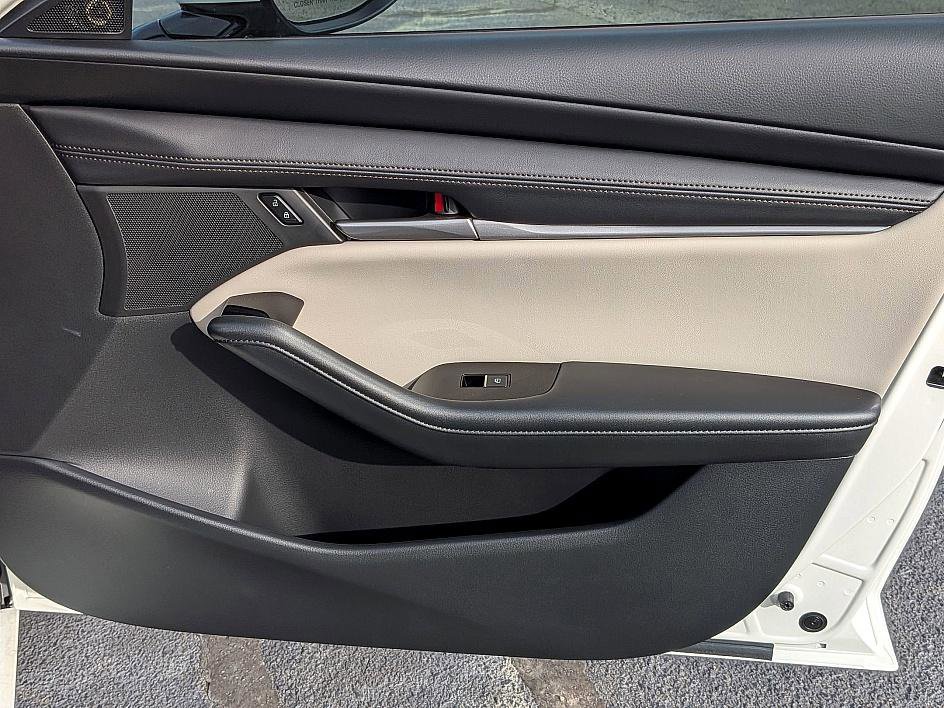 New 2026 MAZDA MAZDA3 2.5 S Sedan w/ Preferred Pkg image 31