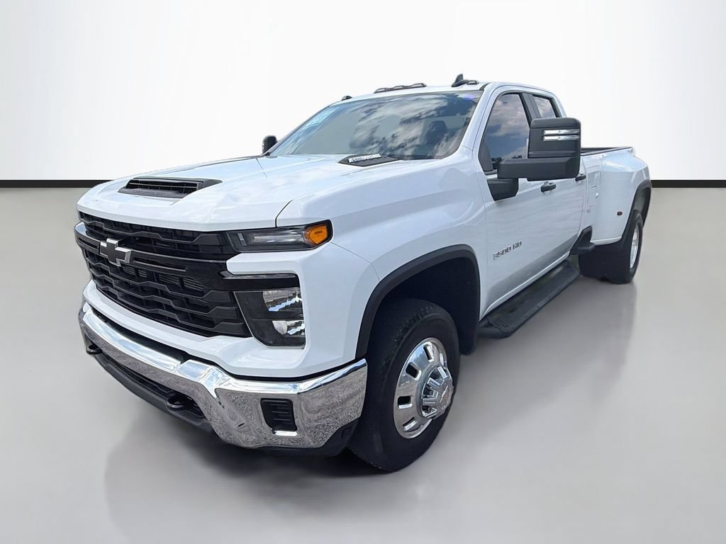 Used 2025 Chevrolet Silverado 3500 W/T w/ WT Convenience Package AWD/4WD image 5
