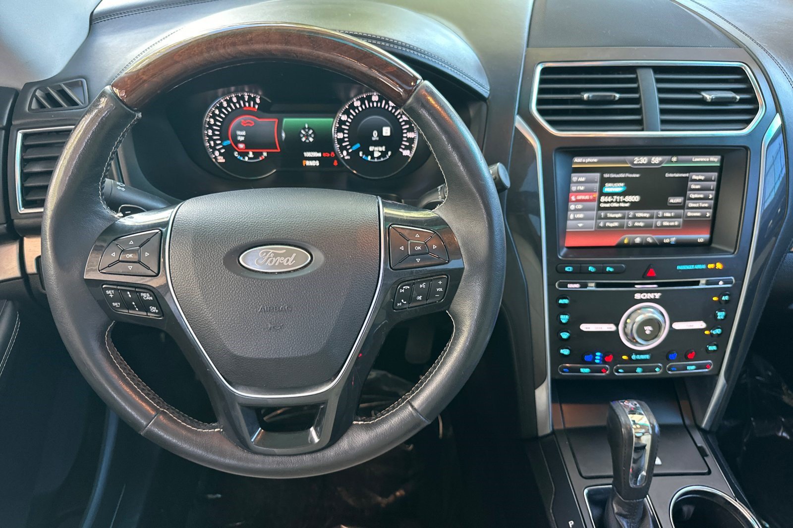 Used 2016 Ford Explorer Platinum AWD/4WD image 33