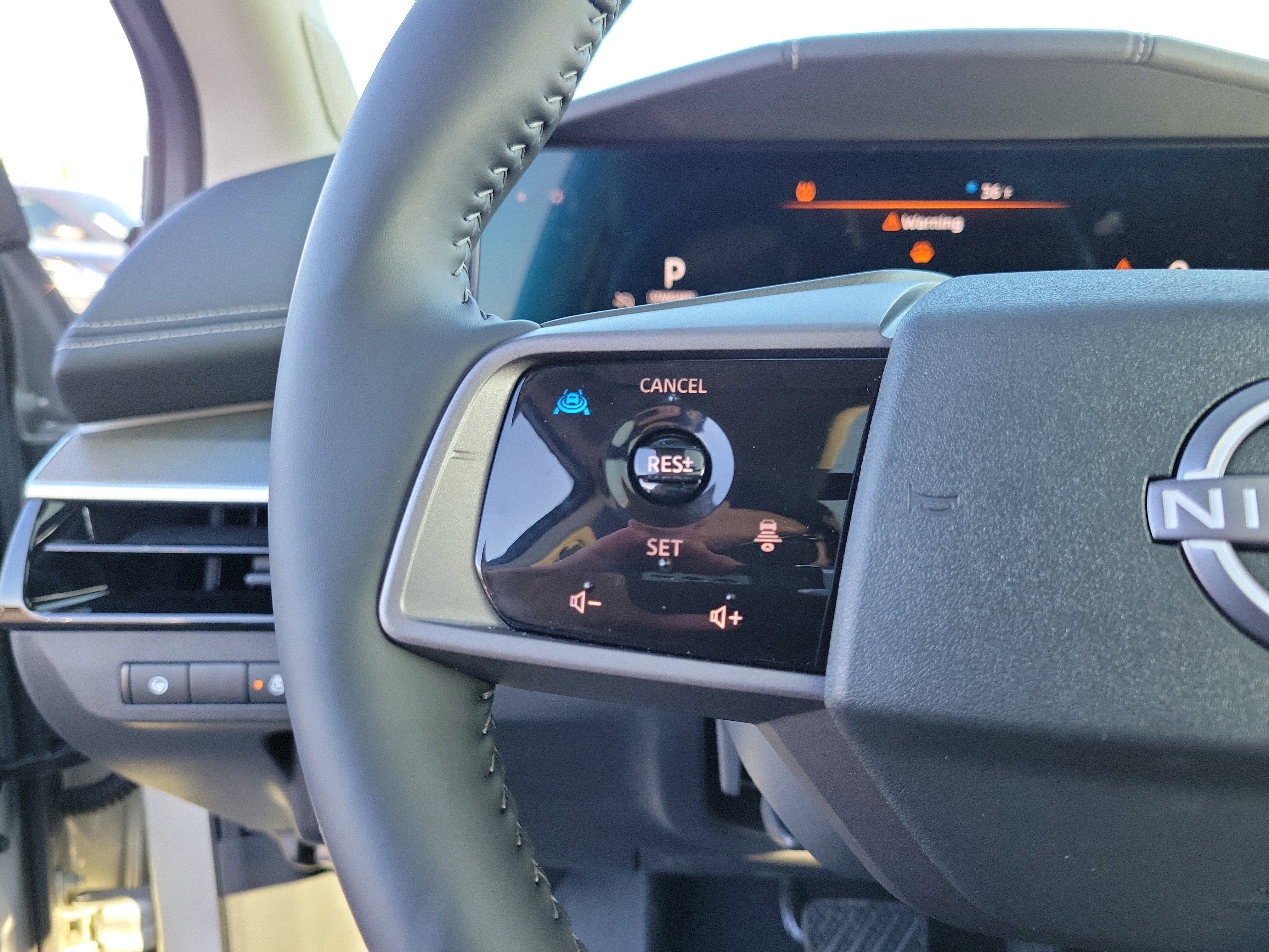 Certified 2025 Nissan Murano SL AWD/4WD image 23