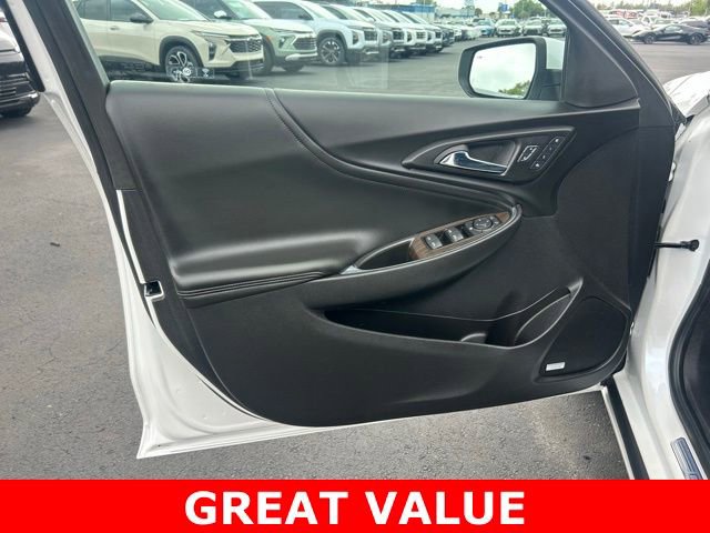 Used 2017 Chevrolet Malibu Premier w/ Premier Sun and Wheel Package image 12