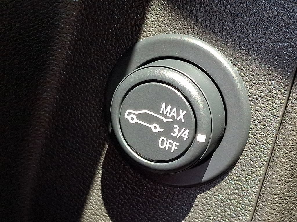Certified 2024 Chevrolet Equinox RS AWD/4WD image 23
