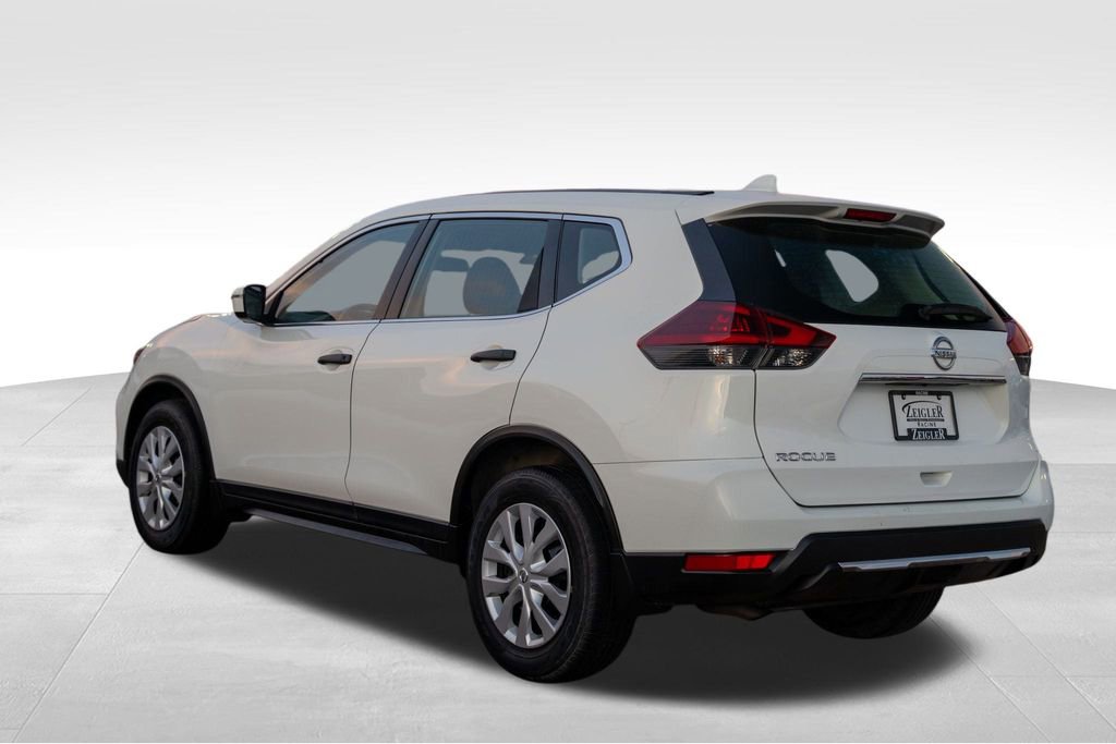 Used 2019 Nissan Rogue SV image 6