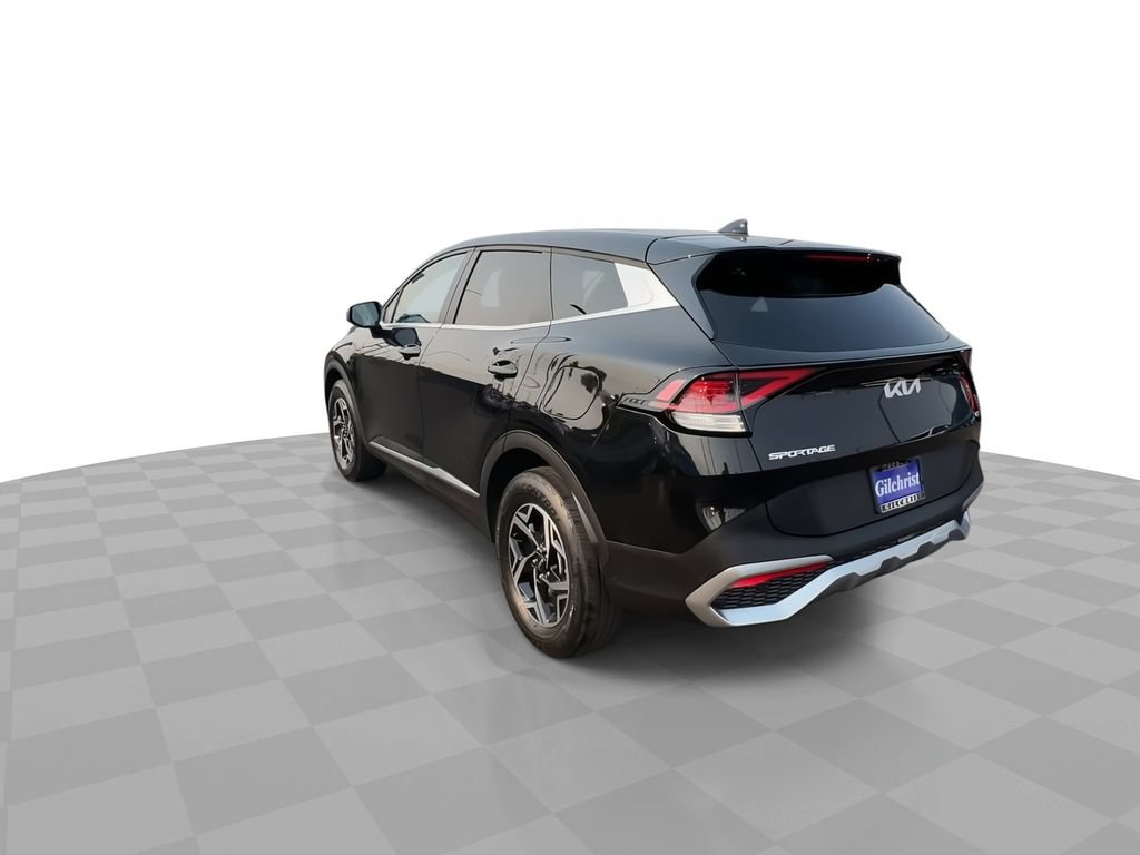 Used 2024 Kia Sportage LX AWD/4WD image 6