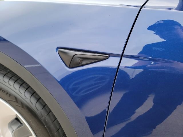 Used 2021 Tesla Model Y Long Range AWD/4WD image 9