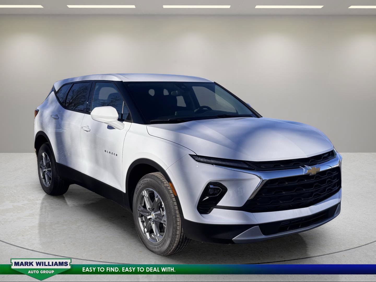 New 2025 Chevrolet Blazer LT w/ LPO, Floor Liner Package FWD image 1