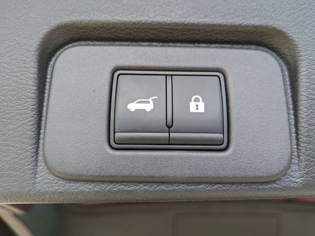 Used 2023 Nissan Rogue Platinum FWD image 15