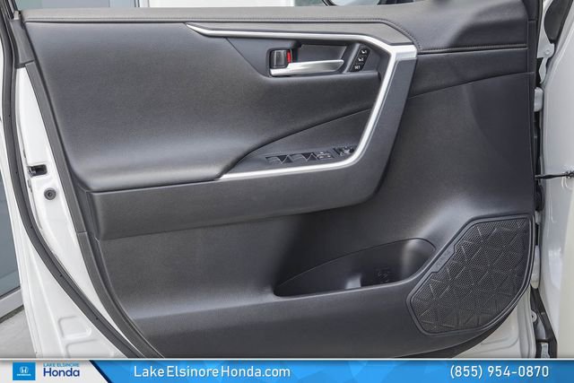 Used 2021 Toyota RAV4 XSE w/ Premium Package AWD/4WD image 14