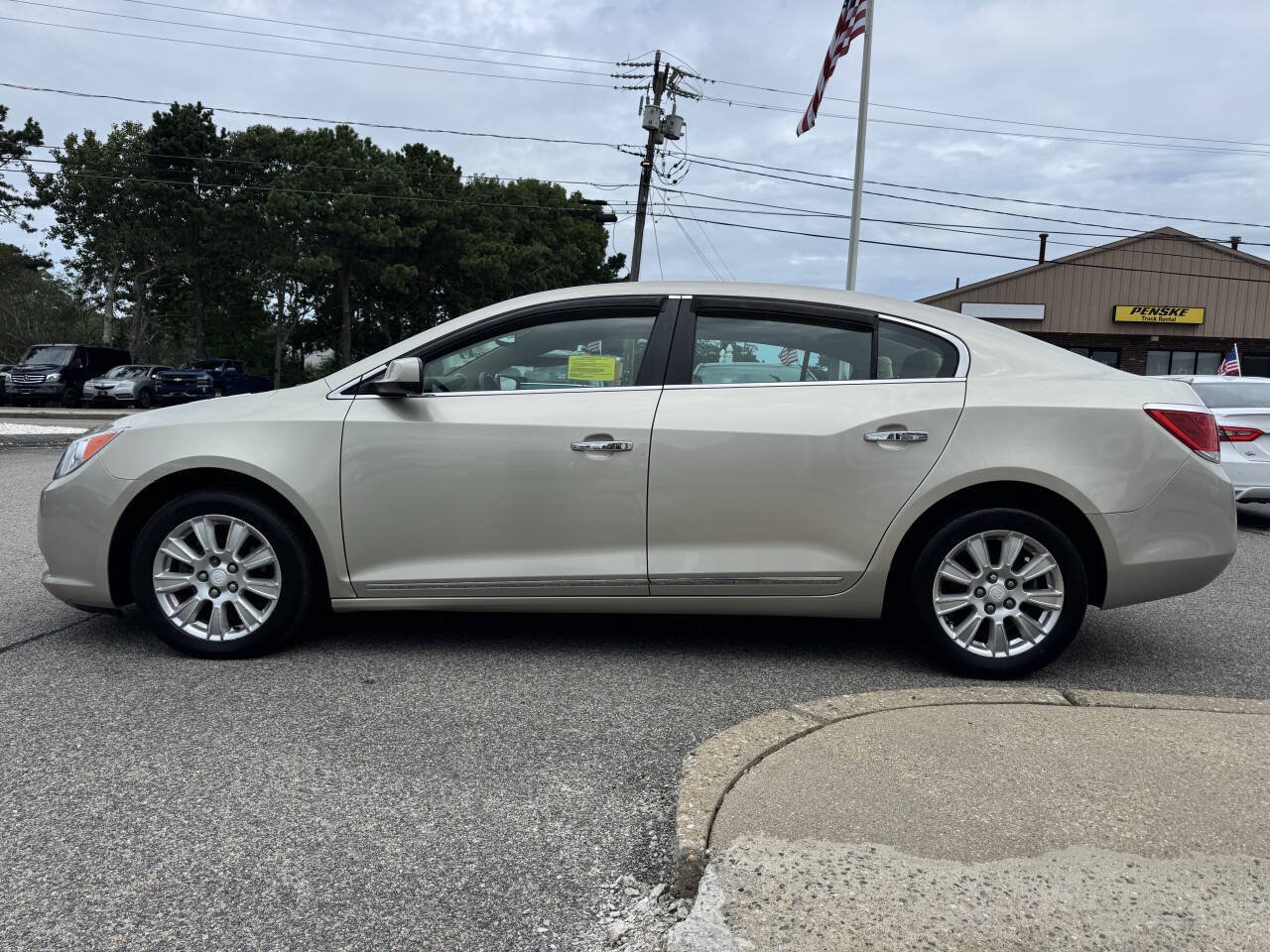 Used 2013 Buick LaCrosse FWD image 5