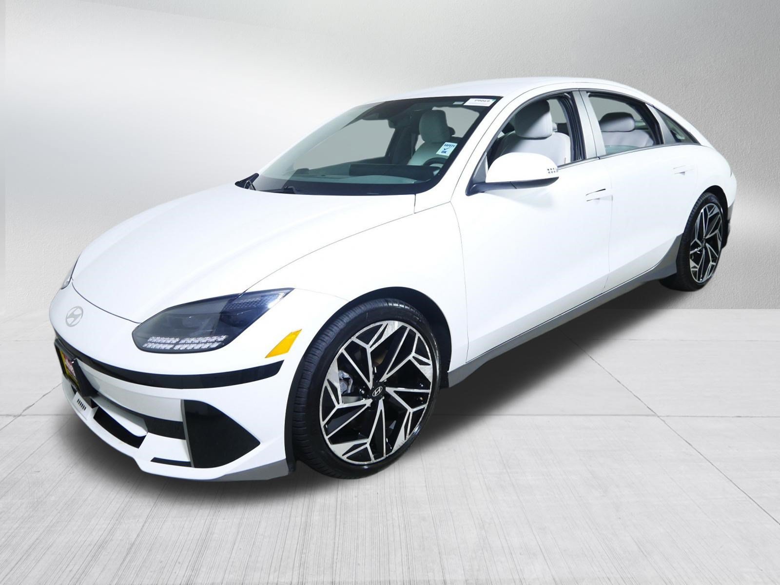 Used 2024 Hyundai Ioniq 6 SEL AWD/4WD image 3